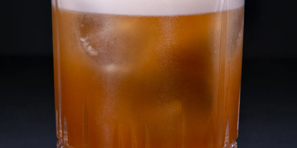 Dark-rum-sour